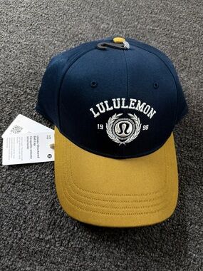 lululemon Athletica Two-Tone Baseball Cap in Navy & Mustard